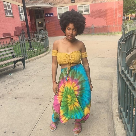 Meet your Posher, Simone - Picture 5 of 5